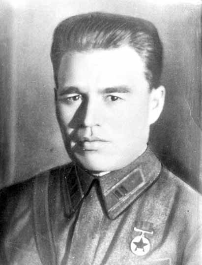 Петр Михайлович Гаврилов, Герой Совеского Союза - с 22 июня 1941 года возглавлял оборону Брестской крепости
