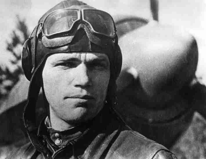 Трижды Герой Советского Союза летчик Иван Кожедуб
